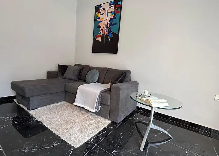 Kyra Maria Lejlighed *