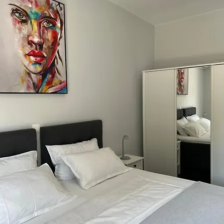 Kyra Maria Apartamento