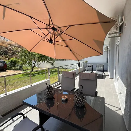 Kyra Maria Apartamento *